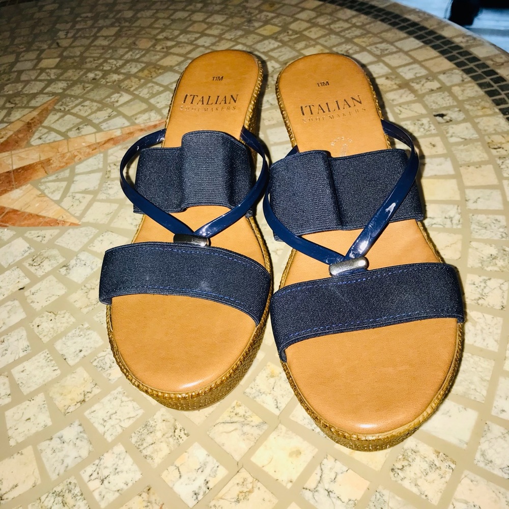 NWT | Italian Shoemakers | Navy Blue Wedges 📐 11M